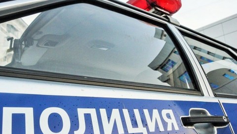 В Щучье участковые уполномоченные полиции в результате преследования задержали водителя, управлявшего автомобилем, не имея такого права